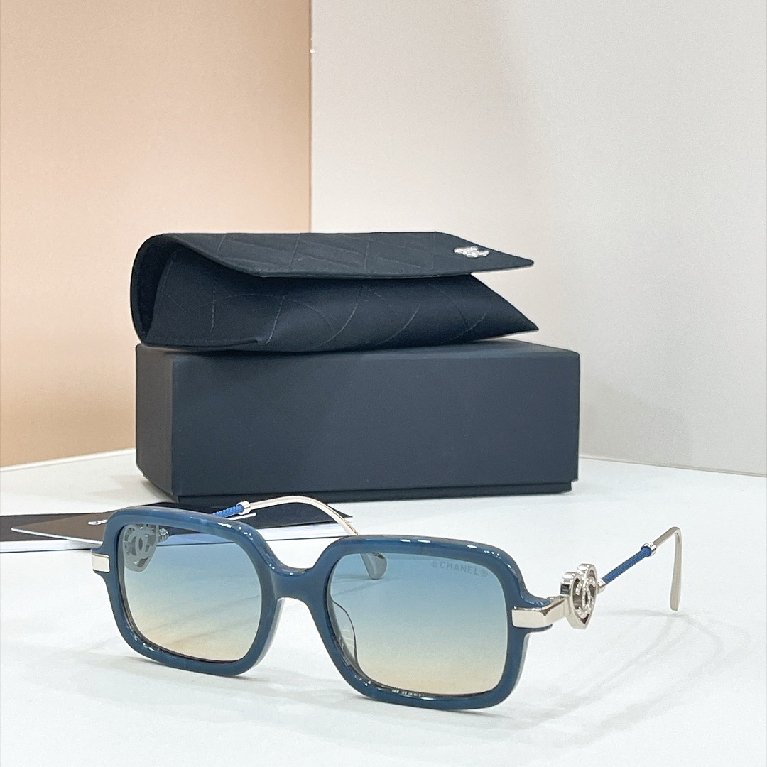 Chanel Sunglasses - Model CH-02