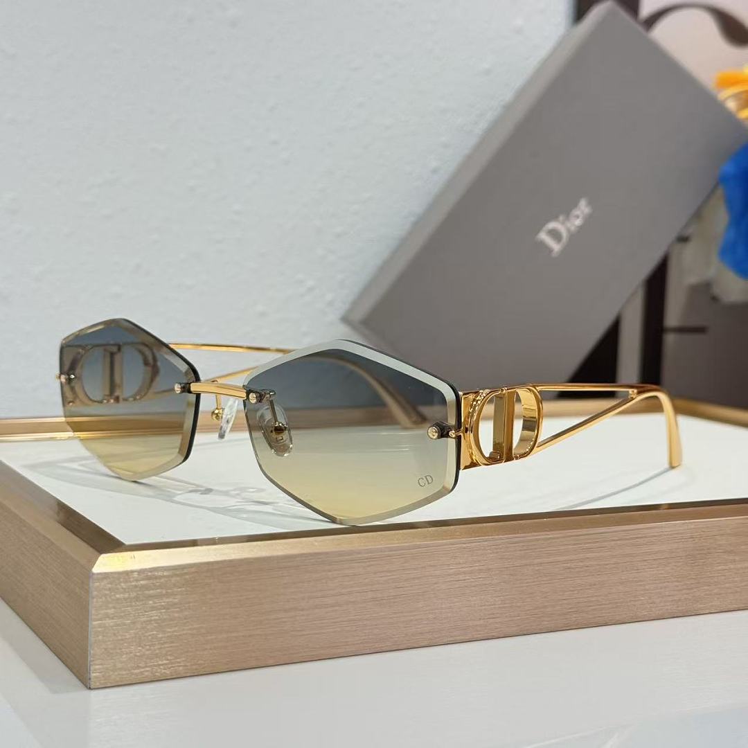 Dior Sunglasses - Model DR-07