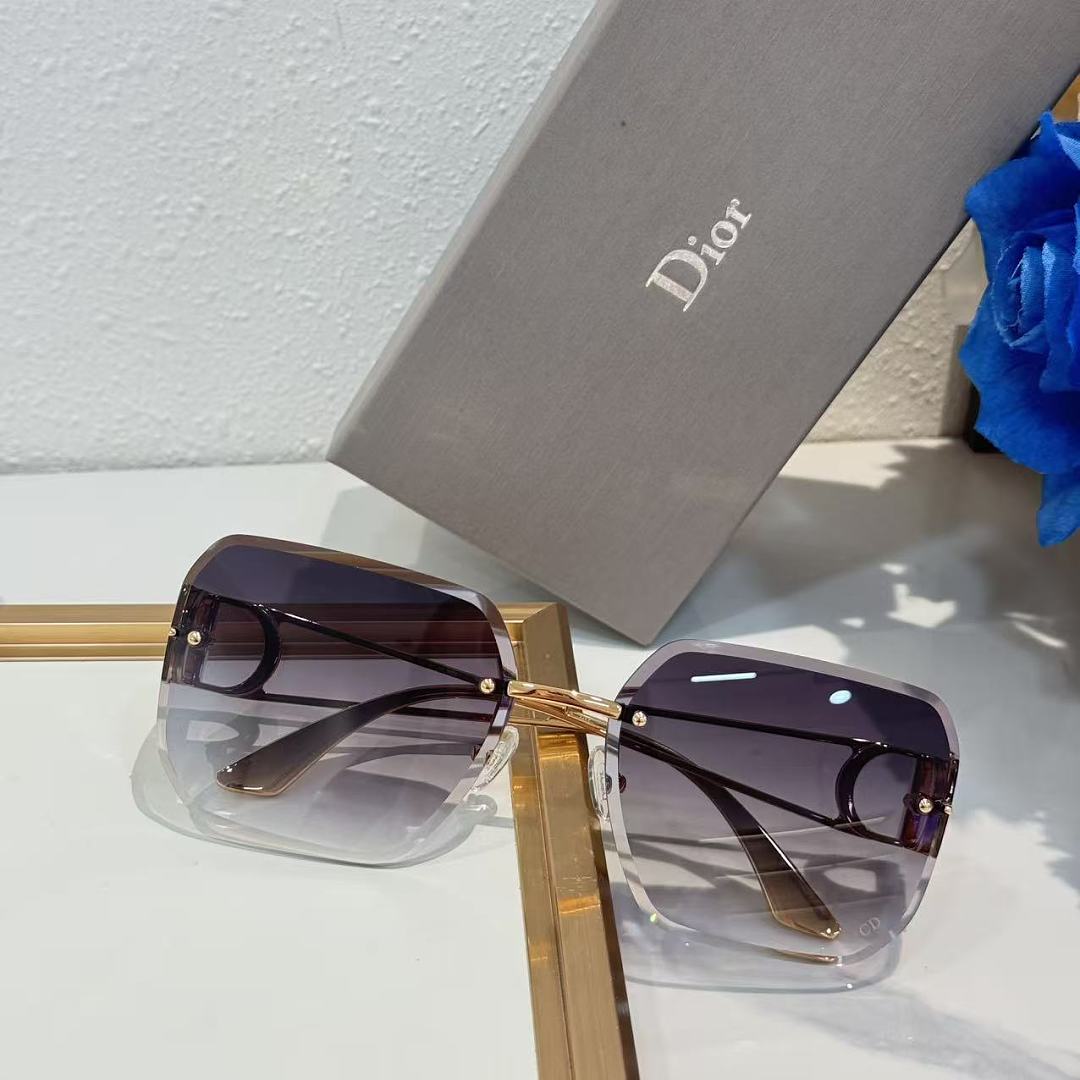 Dior Sunglasses - Model DR-09