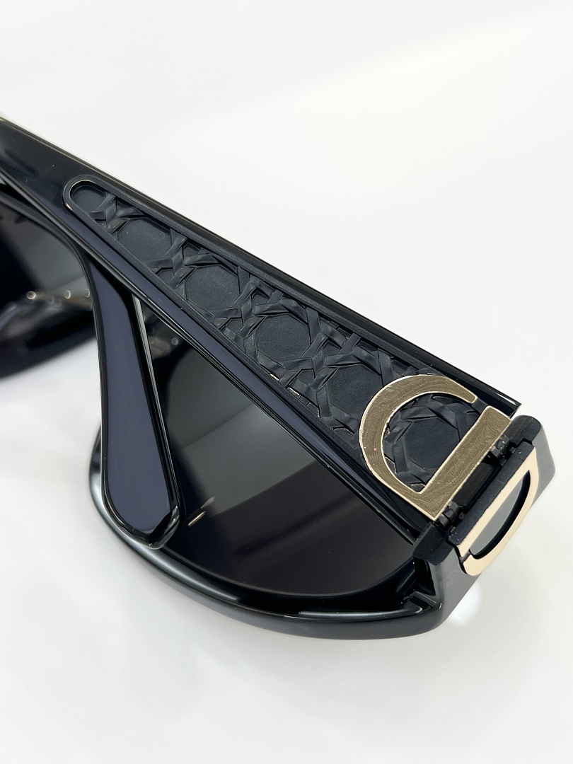 Dior Sunglasses - Model DR-16