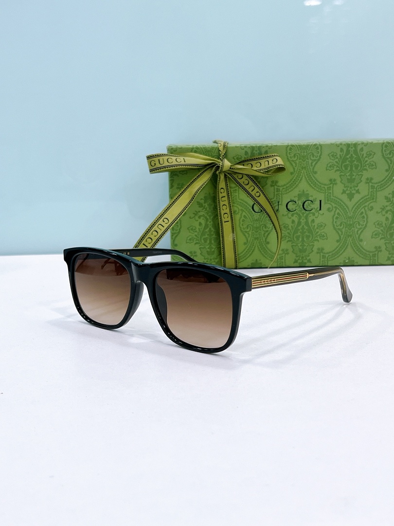 Gucci Sunglasses - Model GC-11