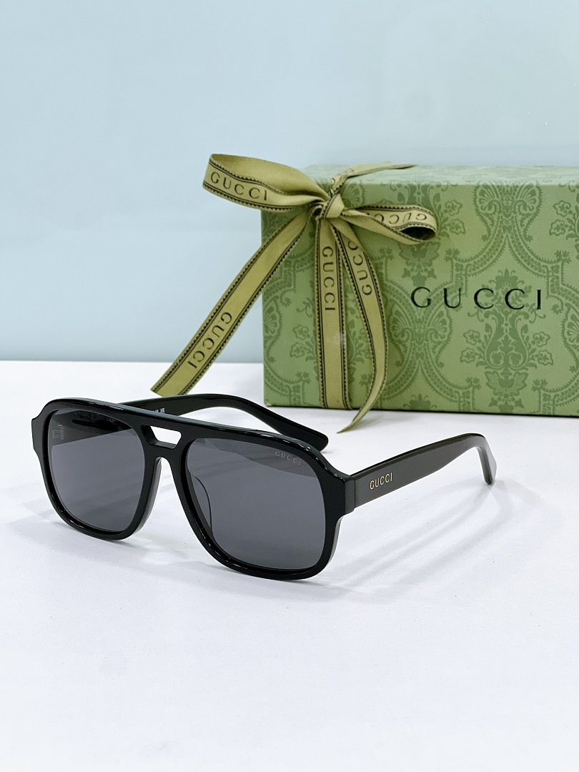 Gucci Sunglasses - Model GC-13
