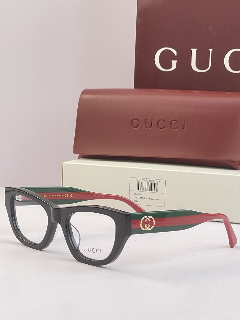 Gucci Sunglasses - Model GC-15